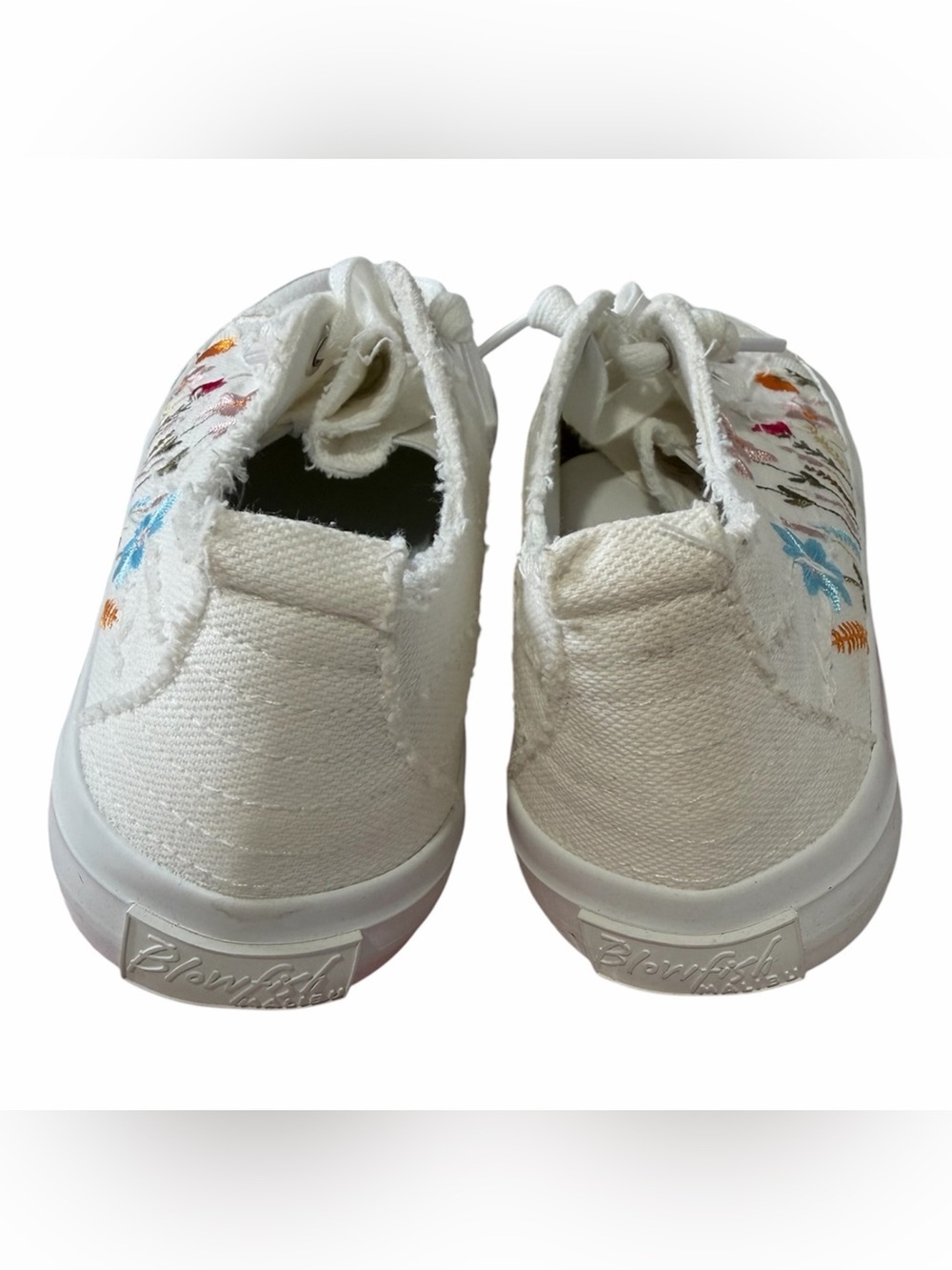Blowfish White Canvas Sneakers with Floral Embroidery Size 8 cottagecore Beach - Picture 2 of 8